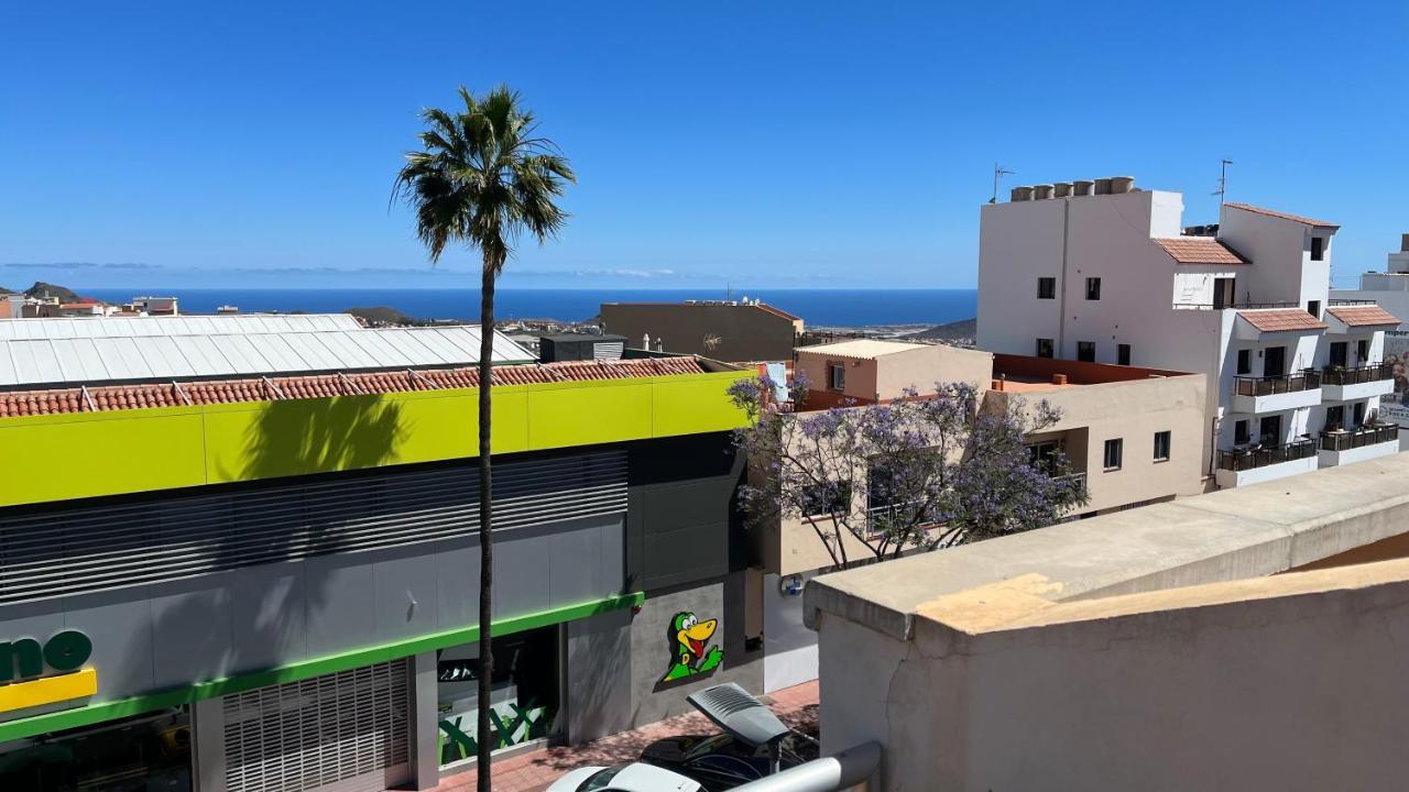 Cosy Apartment With Rooftop Terrace And Wifi Valle de San Lorenzo Buitenkant foto