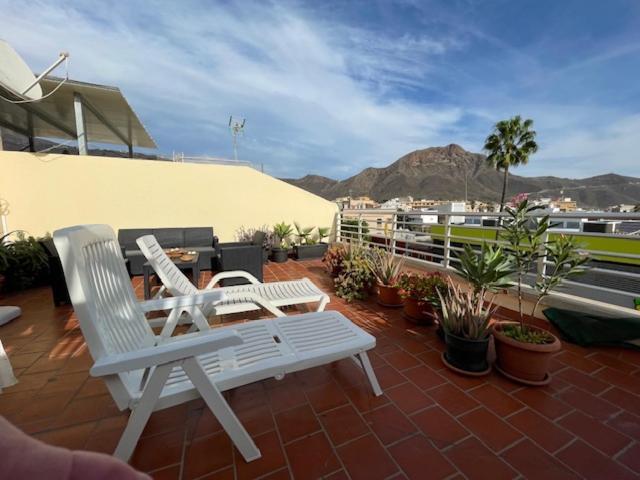 Cosy Apartment With Rooftop Terrace And Wifi Valle de San Lorenzo Buitenkant foto